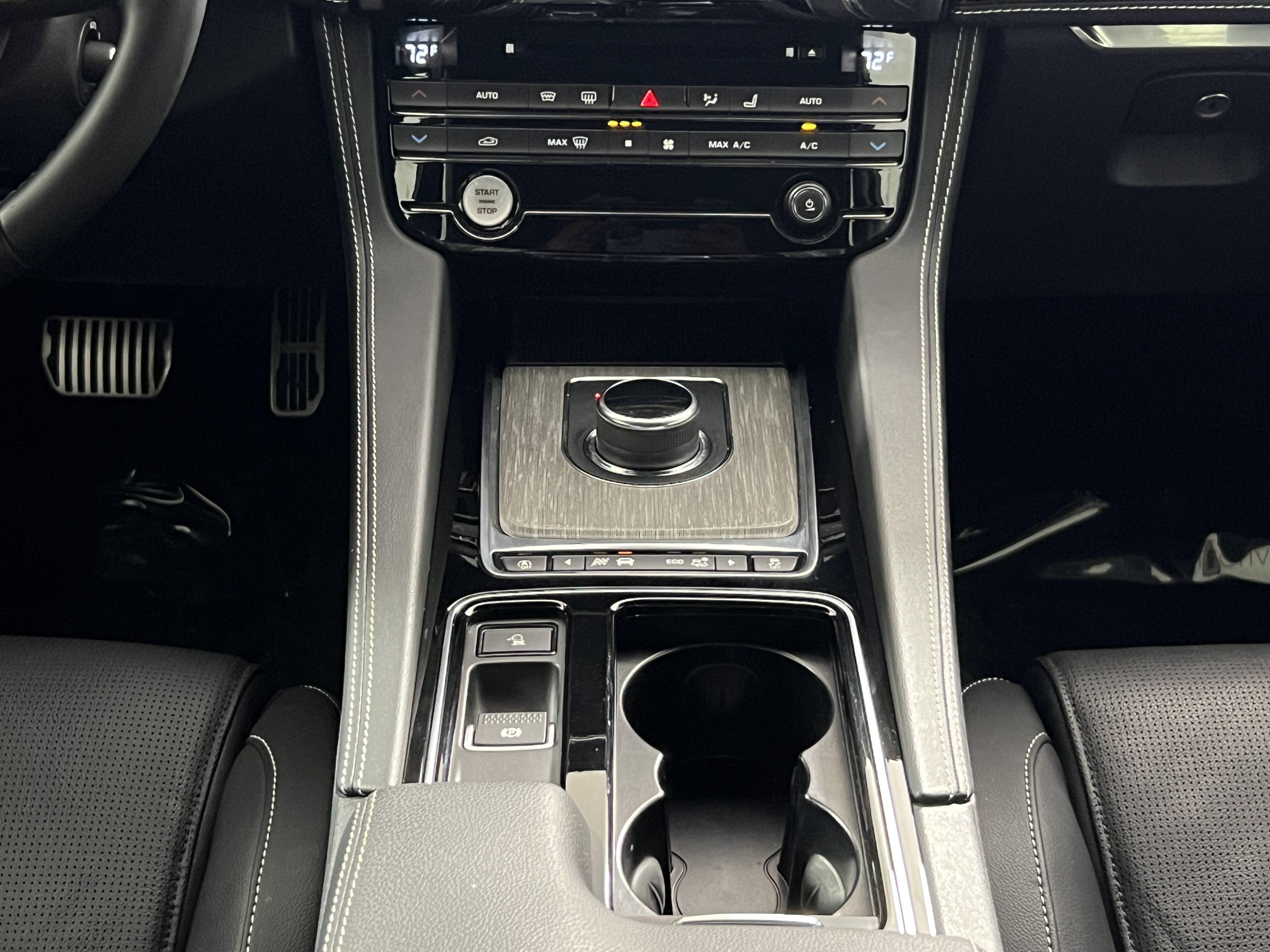 Used 2019 Jaguar F-PACE S AWD/4WD image 18