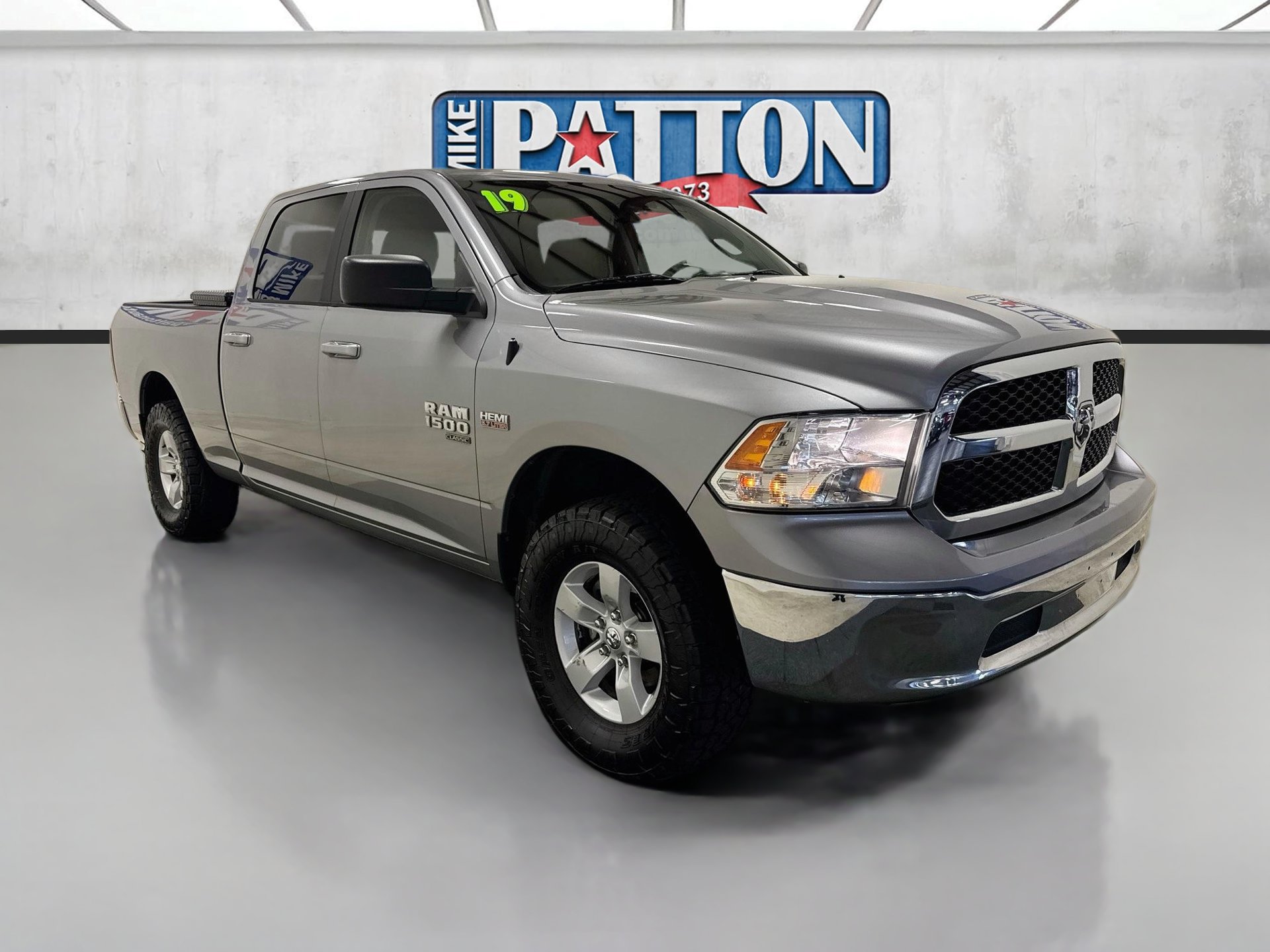 Used 2019 RAM 1500 Classic SLT RWD image 1