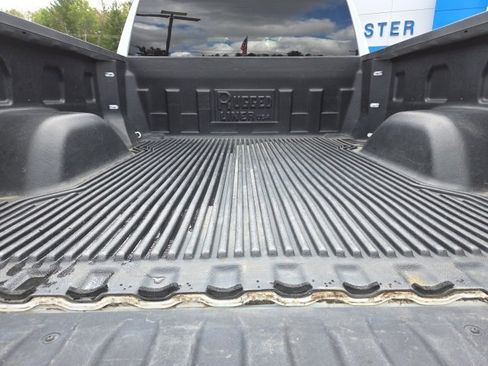 Used 2022 Chevrolet Silverado 1500 LT image 84