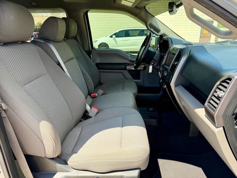Used 2019 Ford F150 XLT w/ Equipment Group 302A Luxury AWD/4WD image 18