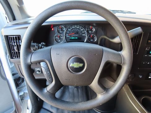 Used 2024 Chevrolet Express 2500 w/ Driver Convenience Package image 17