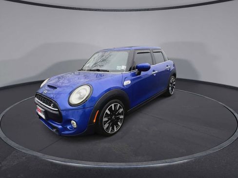 Used 2021 MINI Cooper S image 4