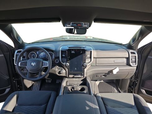 New 2026 RAM 1500 Big Horn AWD/4WD image 9