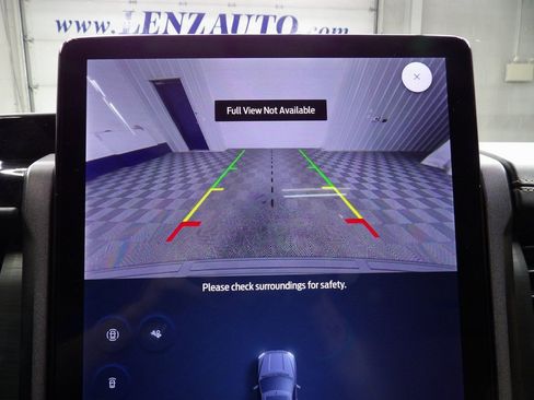 Used 2024 Ford Expedition Platinum image 17