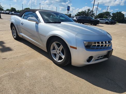 Used 2012 Chevrolet Camaro LT RWD image 3