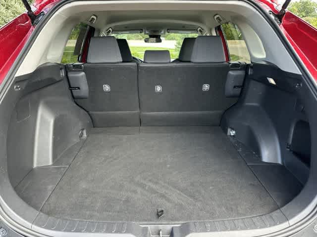 Used 2025 Toyota RAV4 XLE FWD image 22