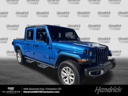 Used 2023 Jeep Gladiator Sport image 1
