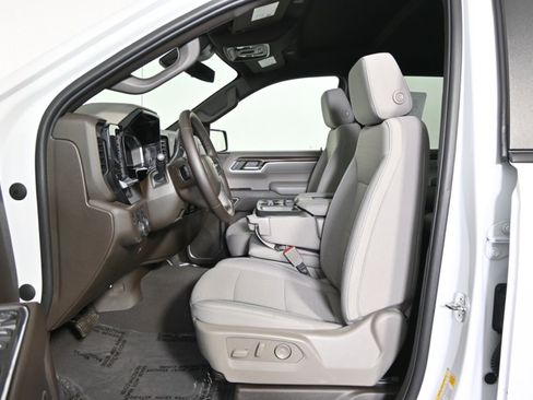 Used 2022 Chevrolet Silverado 1500 LT image 20