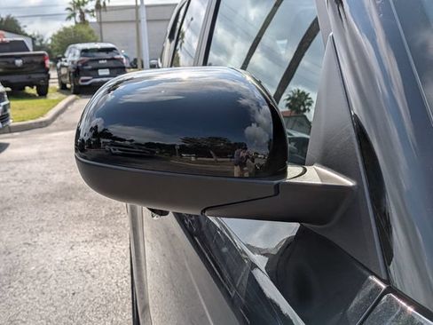Certified 2025 Kia Soul LX w/ LX Technology Package FWD image 12