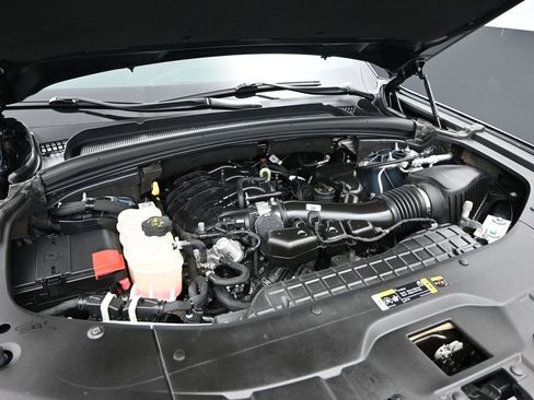 Used 2024 Jeep Grand Cherokee L Limited w/ Trailer Tow Package image 10