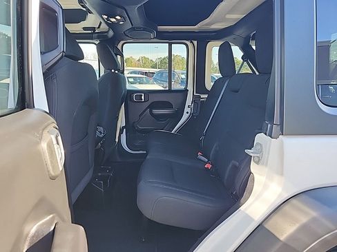 Certified 2021 Jeep Wrangler Unlimited Sport image 19