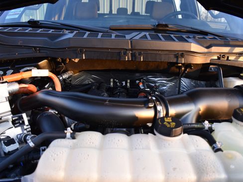 Used 2024 Ford F150 XLT w/ Equipment Group 302A MID image 34