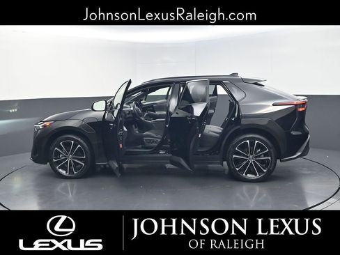 Used 2023 Toyota bZ4X FWD w/ Weather Package image 37