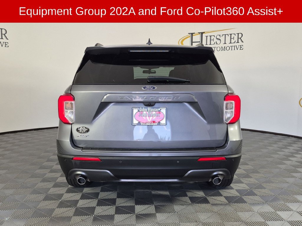 Used 2022 Ford Explorer XLT w/ Equipment Group 202A RWD image 7