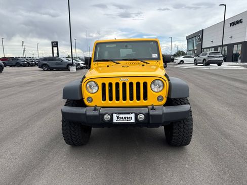 Used 2015 Jeep Wrangler Unlimited Sport w/ Quick Order Package 24S AWD/4WD image 2