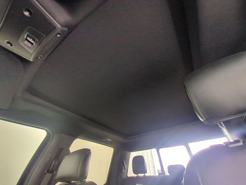 Used 2015 Ford F150 Platinum w/ Equipment Group 701A Luxury AWD/4WD image 15