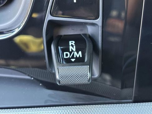 Used 2025 Porsche Cayenne E-Hybrid Coupe image 28