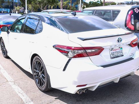Used 2022 Toyota Camry XSE w/ Navigation Upgrade Package FWD image 15