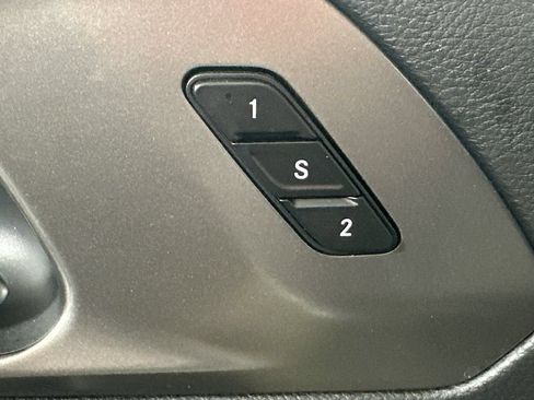 Used 2025 Chrysler Pacifica Select FWD image 22