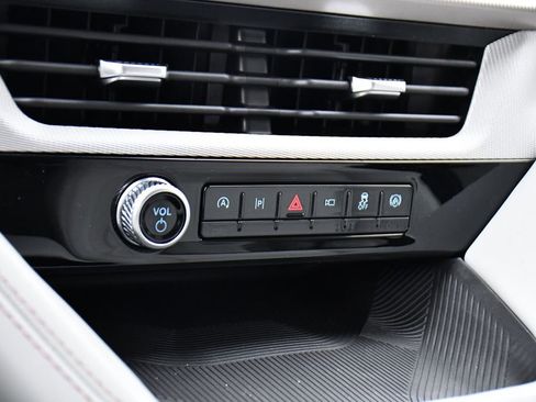 Used 2026 Ford Explorer Active w/ Active Comfort Package image 31