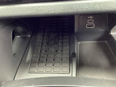 Used 2025 Ford Ranger Raptor image 23