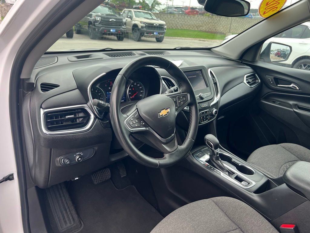 Used 2024 Chevrolet Equinox LT AWD/4WD image 18