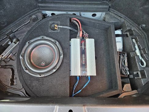 Used 2010 Nissan 370Z Touring w/ Sport Pkg image 32