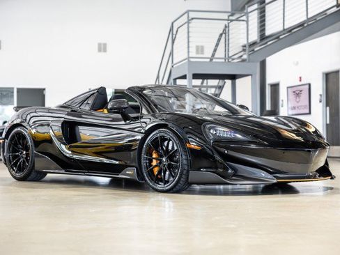 Used 2020 McLaren 600LT Spider RWD image 15