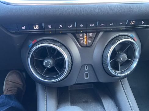 Used 2024 Chevrolet Blazer LT w/ Convenience Package FWD image 16
