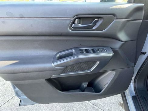 Used 2024 Nissan Pathfinder Rock Creek image 16