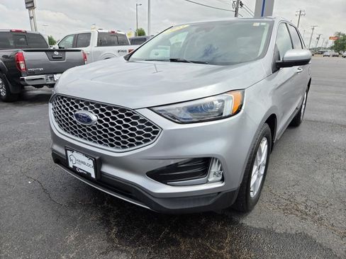 Certified 2023 Ford Edge SEL w/ Convenience Package AWD/4WD image 4