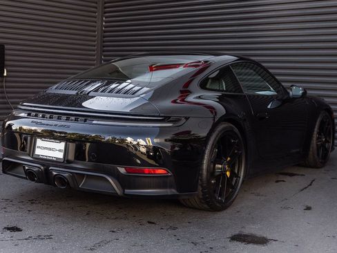 Certified 2026 Porsche 911 Carrera 4 GTS AWD/4WD image 9