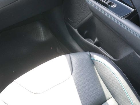 Certified 2022 Kia Niro EX Premium FWD image 24