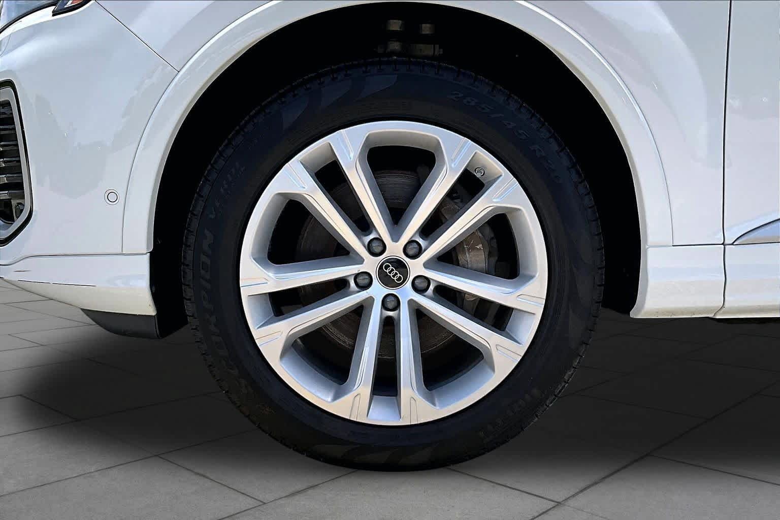 Used 2025 Audi Q7 3.0T Premium Plus AWD/4WD image 11