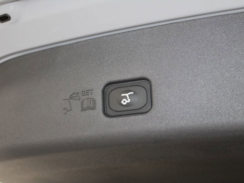 New 2026 Lincoln Nautilus Premier w/ Equipment Group 102A image 18