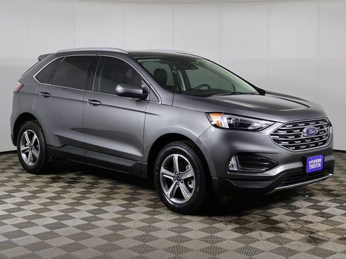 Used 2022 Ford Edge SEL w/ Convenience Package image 2