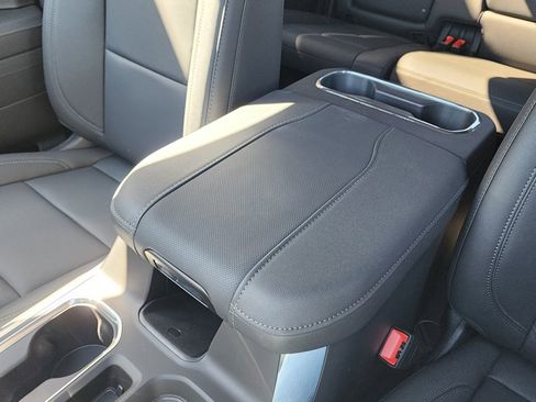 New 2026 GMC Sierra 1500 SLT w/ SLT Premium Plus Package image 31