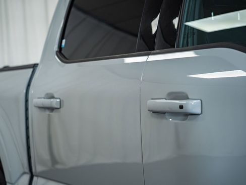 Used 2023 Ford F150 Lariat w/ Equipment Group 502A High image 21