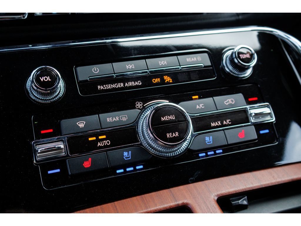Used 2024 Lincoln Navigator L 4WD image 28