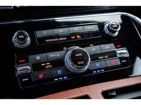 Used 2024 Lincoln Navigator L 4WD image 28