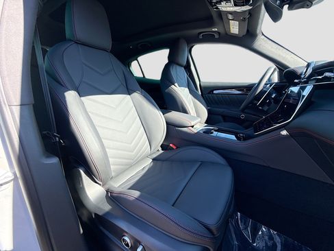 New 2026 Maserati Grecale Modena AWD/4WD image 16