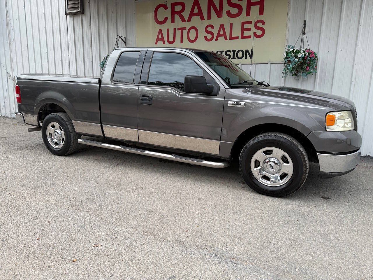 Used 2004 Ford F150 XLT RWD image 2