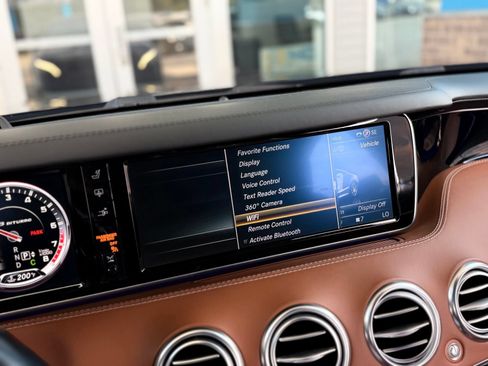 Used 2015 Mercedes-Benz S 63 AMG 4MATIC Coupe image 84