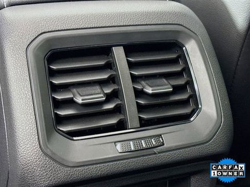 Certified 2024 Volkswagen Tiguan SE R-Line image 25