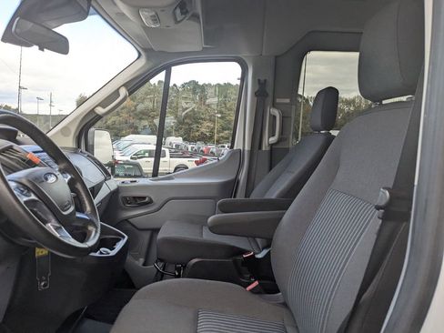 Certified 2019 Ford Transit 150 XLT image 25