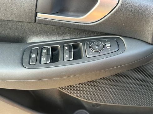 Used 2022 Hyundai Sonata SE FWD image 17