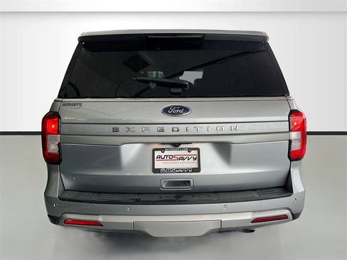 Used 2024 Ford Expedition XLT image 6