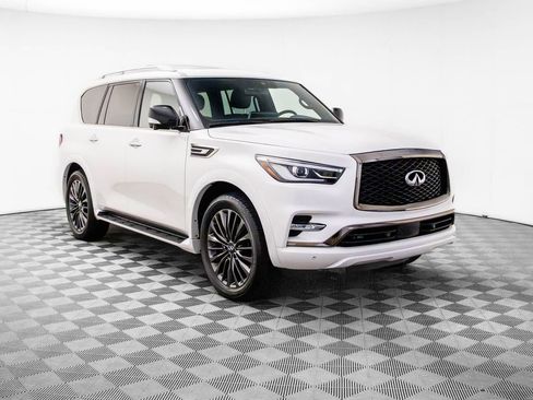 Used 2024 INFINITI QX80 Sensory image 8
