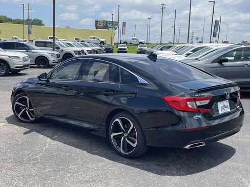 Used 2021 Honda Accord Sport image 5