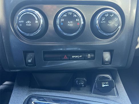 Used 2014 Dodge Challenger Rallye Redline image 17